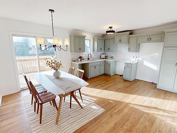 5th image of 4408 N 121st Ter