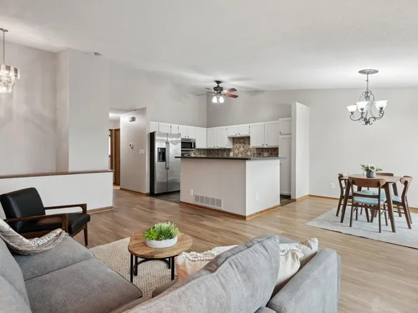 6141 Creek View Trl, Minnetonka, MN 55345