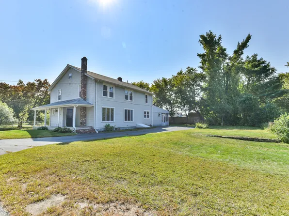 7 Faucher Street, Thompson, CT 06255