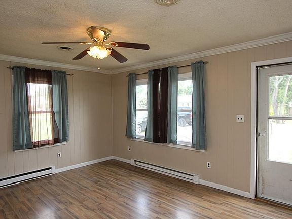 2nd image of 117 E 5th St