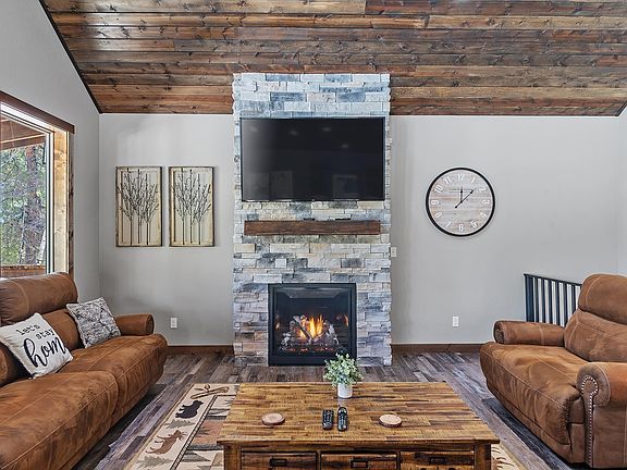 2nd image of 21238 Ridgewood Trl