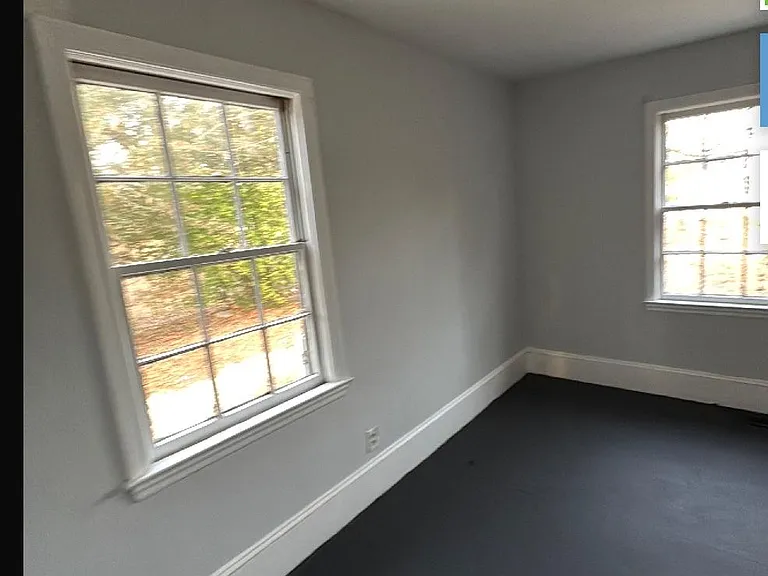 116 Rowland Cir — Photo 12