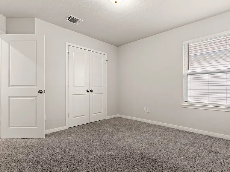 7101 McGregor Loop — Photo 12