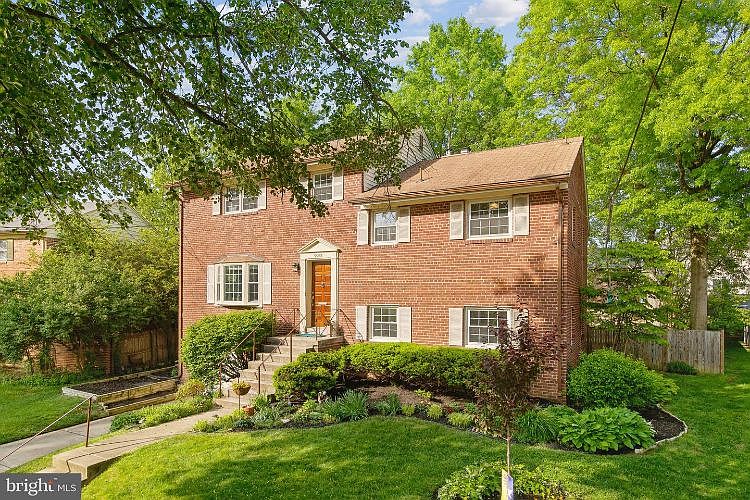 1st image of 9923 Julliard Dr