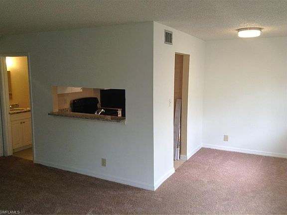 4th image of 5848 Queen Elizabeth Way APT 3