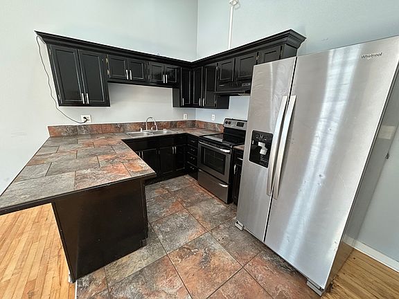 5th image of 1255 Columbus St