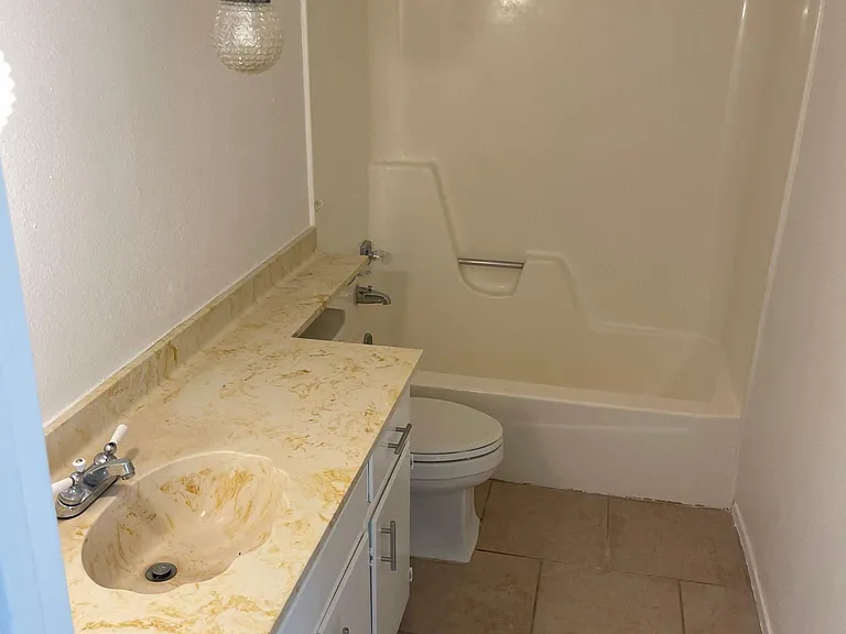 802 Powderhorn Dr — Photo 24