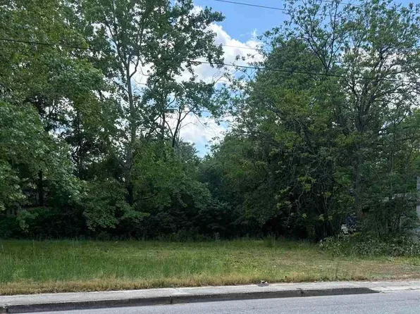Edwards Ave, Darlington, SC 29532