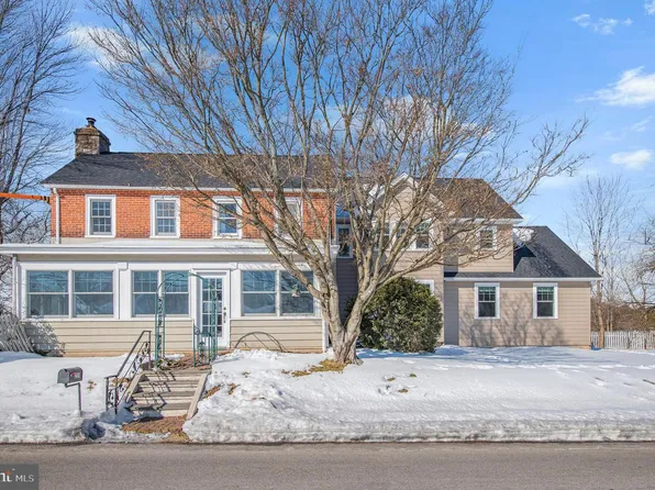 2151 Wentz Church Rd, Lansdale, PA 19446