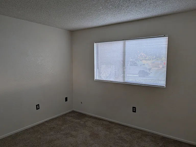 219 N Mission Rd #A — Photo 13