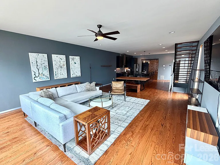 305 McNinch St #B — Photo 3