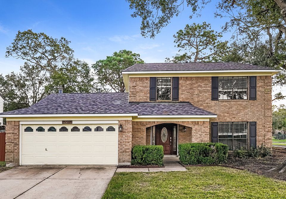 1st image of 2537 Sawyer Dr