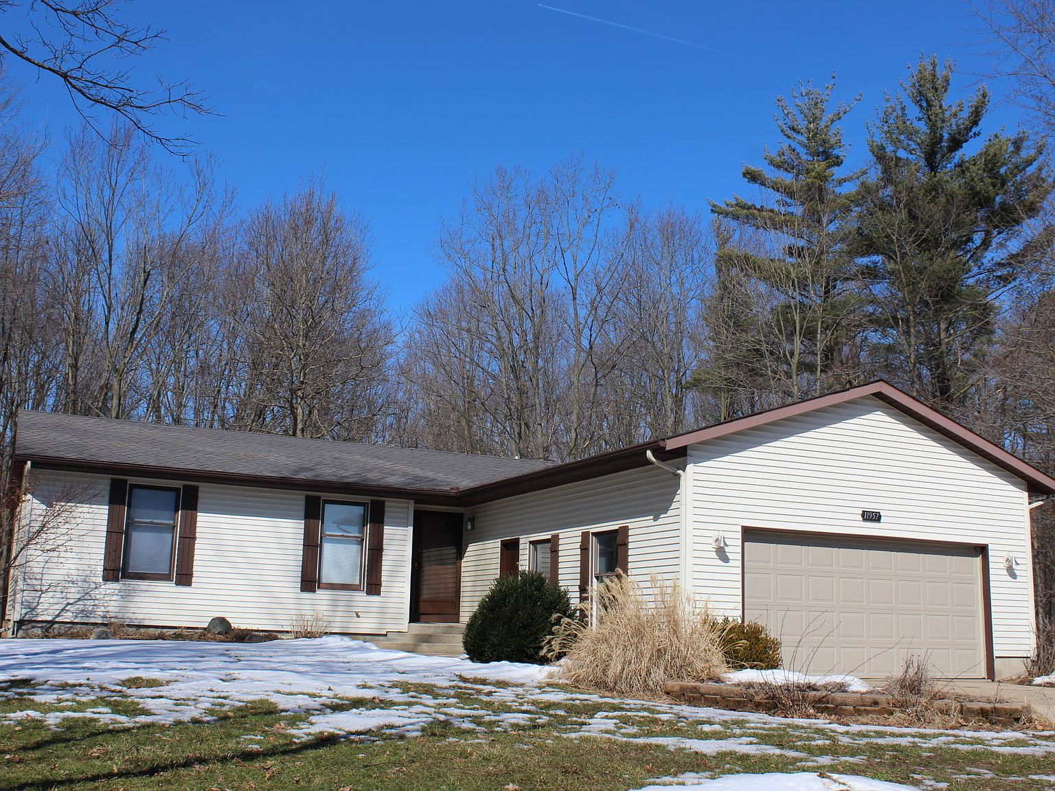 11957 Lincoln St, Grand Haven, MI 49417 Zillow