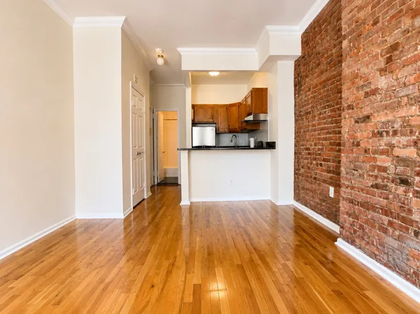 908 Amsterdam Avenue image 1 of 6