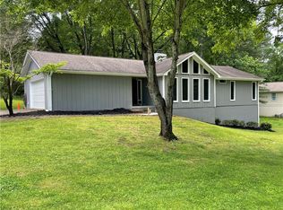 5762 Meadowood Dr, Acworth, GA 30102