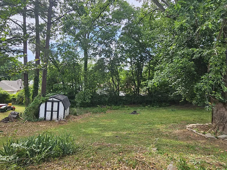 311 Roberta Dr — Photo 22