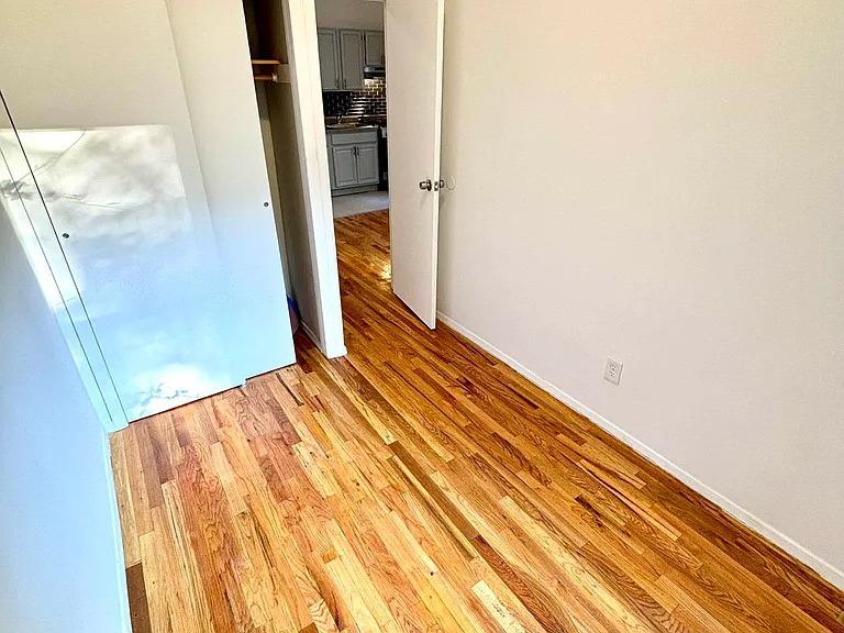 11 Avenue D #11 — Photo 8