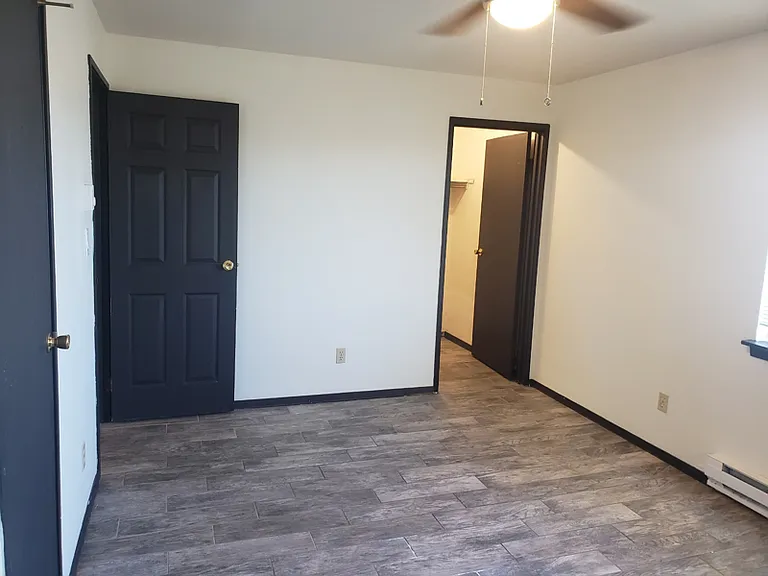 8835 N Swan Rd #7 — Photo 8