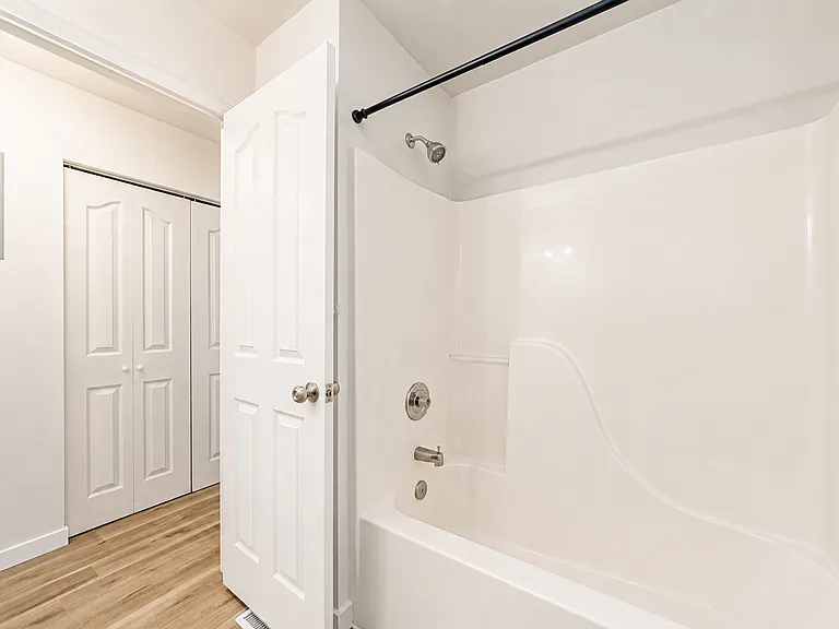 1419 Anita St — Photo 18
