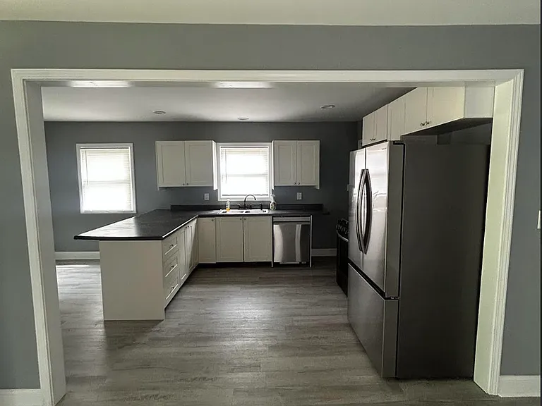 4230 Connecticut St — Photo 4