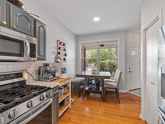 5th image of 9049 Mansfield Dr