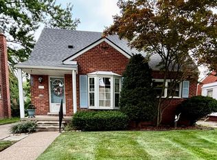 17431 Lennane St, Redford, MI 48240