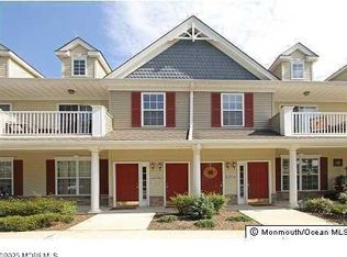 60 Oxford Ct, Englishtown, NJ 07726