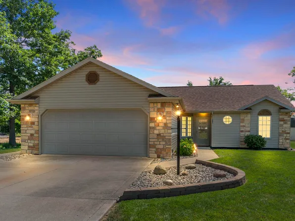 685 S Valley River Dr, Columbia City, IN 46725