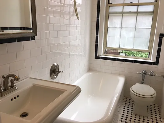 Rented by Metropolitan Equities | media 16