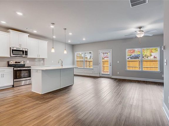 2nd image of 500 Rockfern Ct