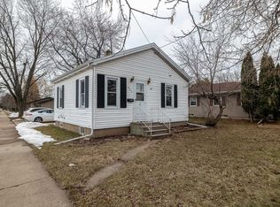1800 McCurdy St, Oshkosh, WI 54902