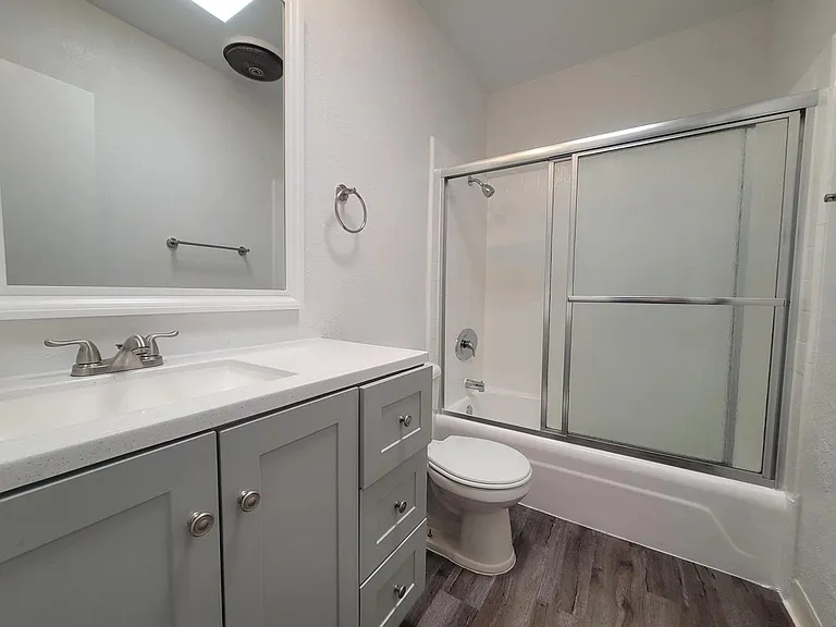 3731 S Canfield Ave #5 — Photo 4