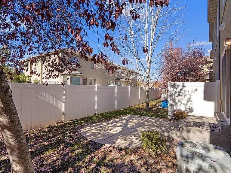 7178 S 420 E — Photo 27
