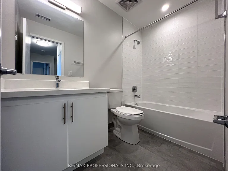62 Dixfield Dr #140 — Photo 24