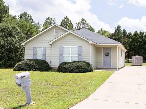 22 Lake Ct, Phenix City, AL 36870