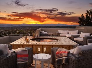 1304 Hummingbird Ct, Santa Fe, NM 87501