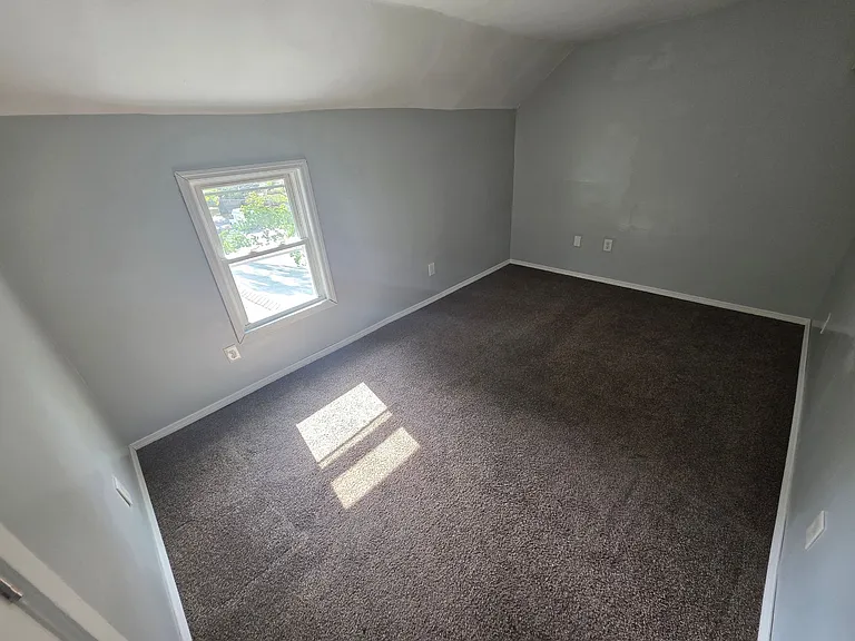 37 N Clinton St — Photo 10