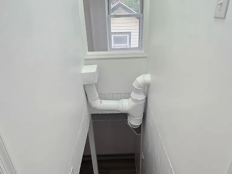 706 Lechauwecki Ave — Photo 6