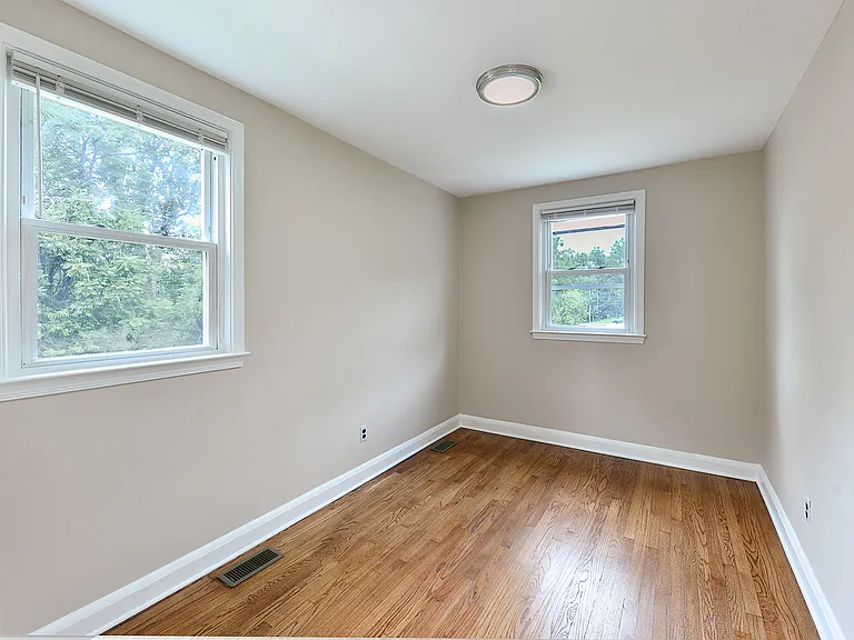 5618 Belleville Ave — Photo 27