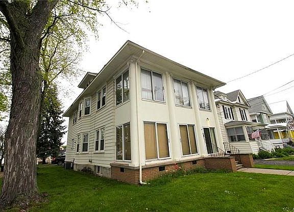 2nd image of 1001 Court St #2
