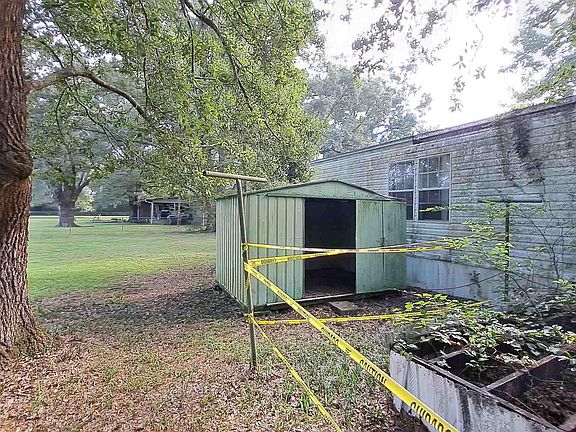 5th image of 8345 Hitchcock Dr