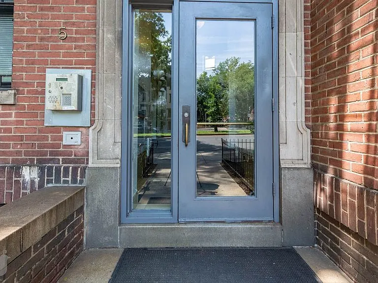 5 Rhode Island Ave NW #401 — Photo 27