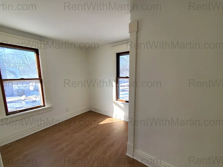 824 Logan Ave — Photo 16