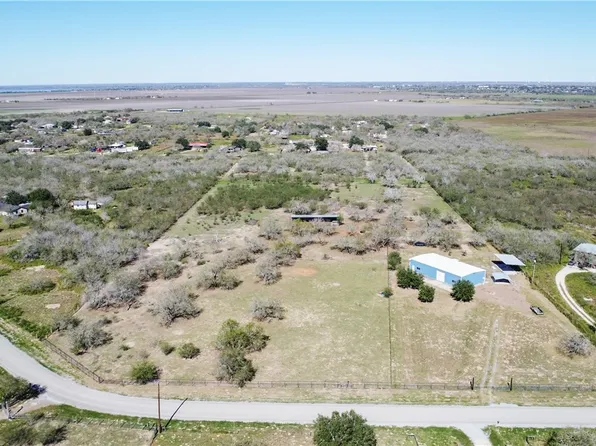 23250 Cr 1038, Mathis, TX 78368