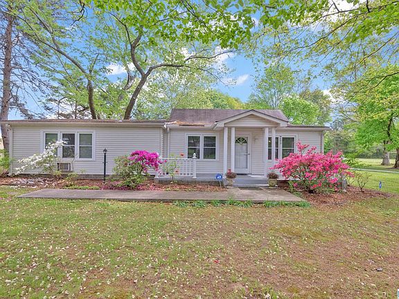 2nd image of 4693 Jeff Rd