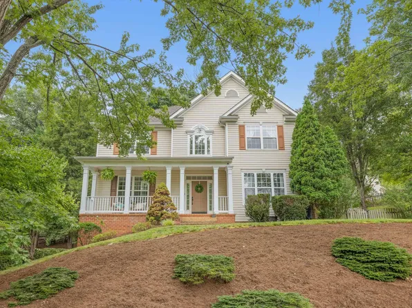 1089 Olympia Dr, Charlottesville, VA 22911