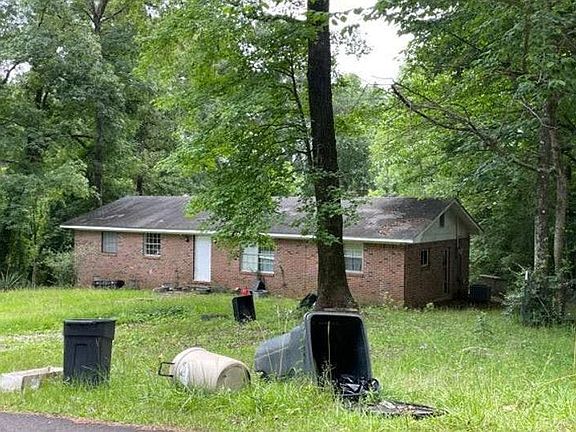 2nd image of 261 Matson Rd