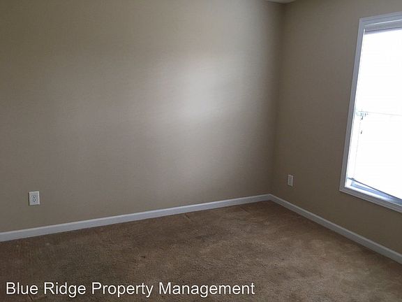 4th image of 202 Holston Ave