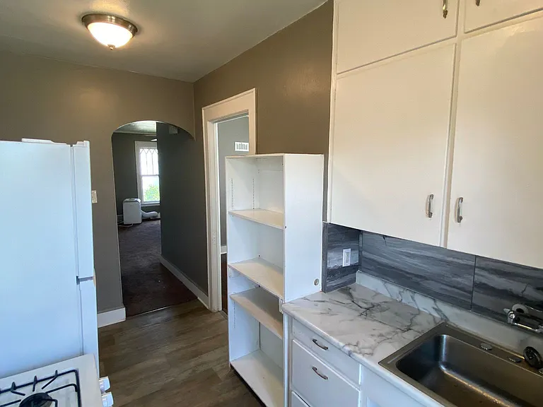1427 2nd Ave SE #4 — Photo 7