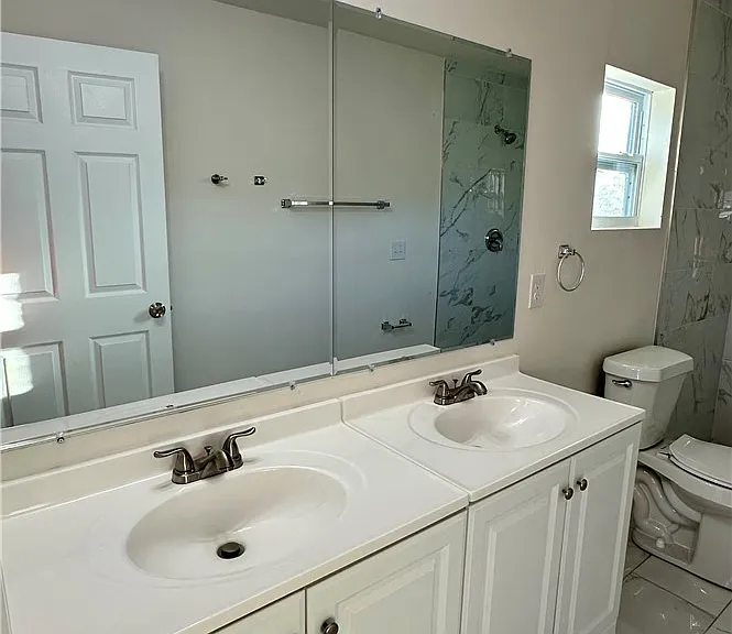 3305 SW 15th Pl — Photo 13